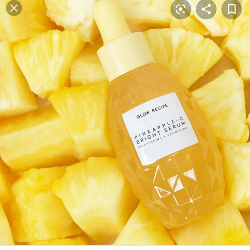 Glow Pinapple C Bright Serum *NEW IN THR BOX*